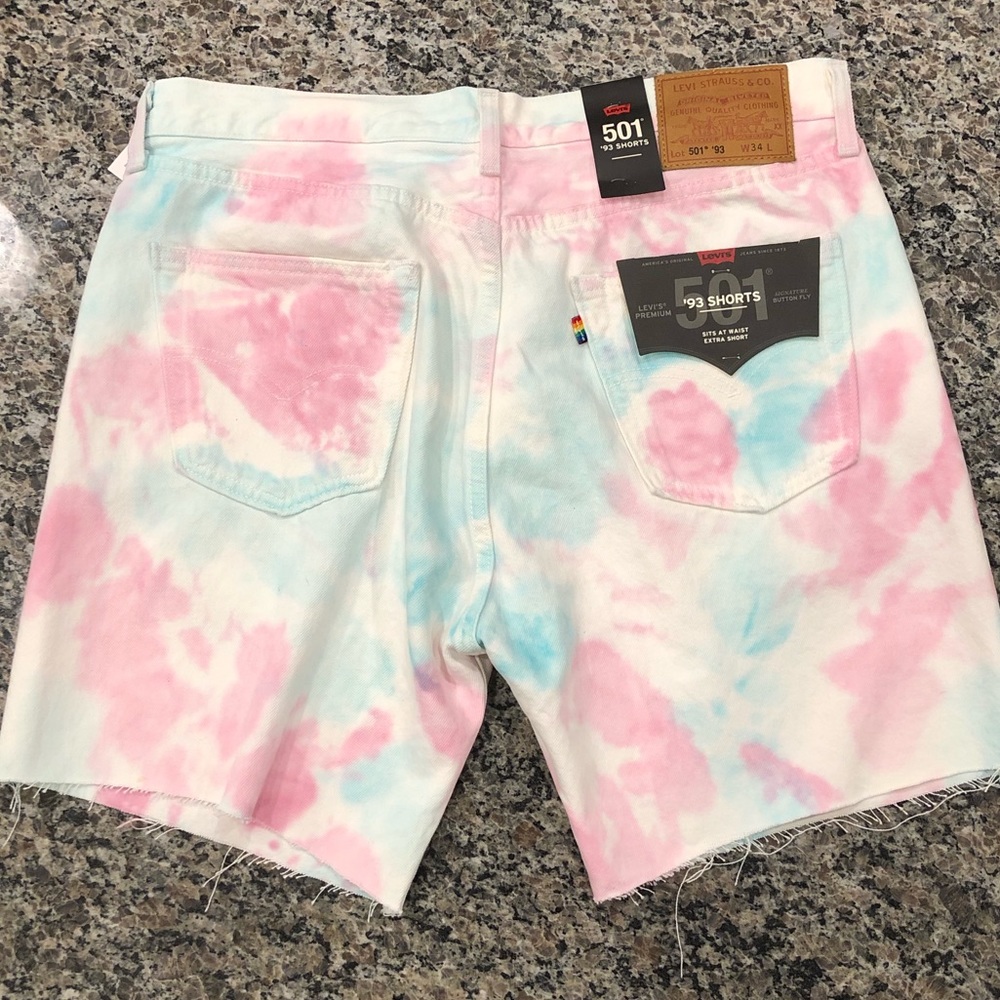 LEVI’S 501 tie dye shorts - Picture 3 of 5